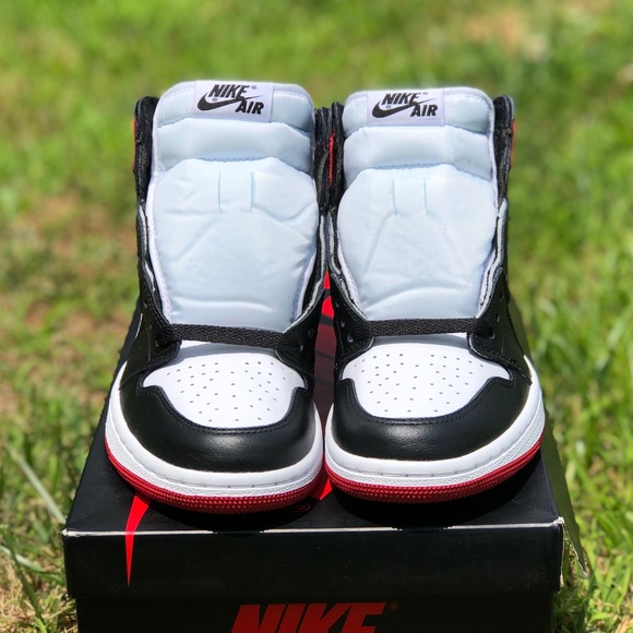 Jordan 1 “Satin Black Toe” - Picture 3 of 5